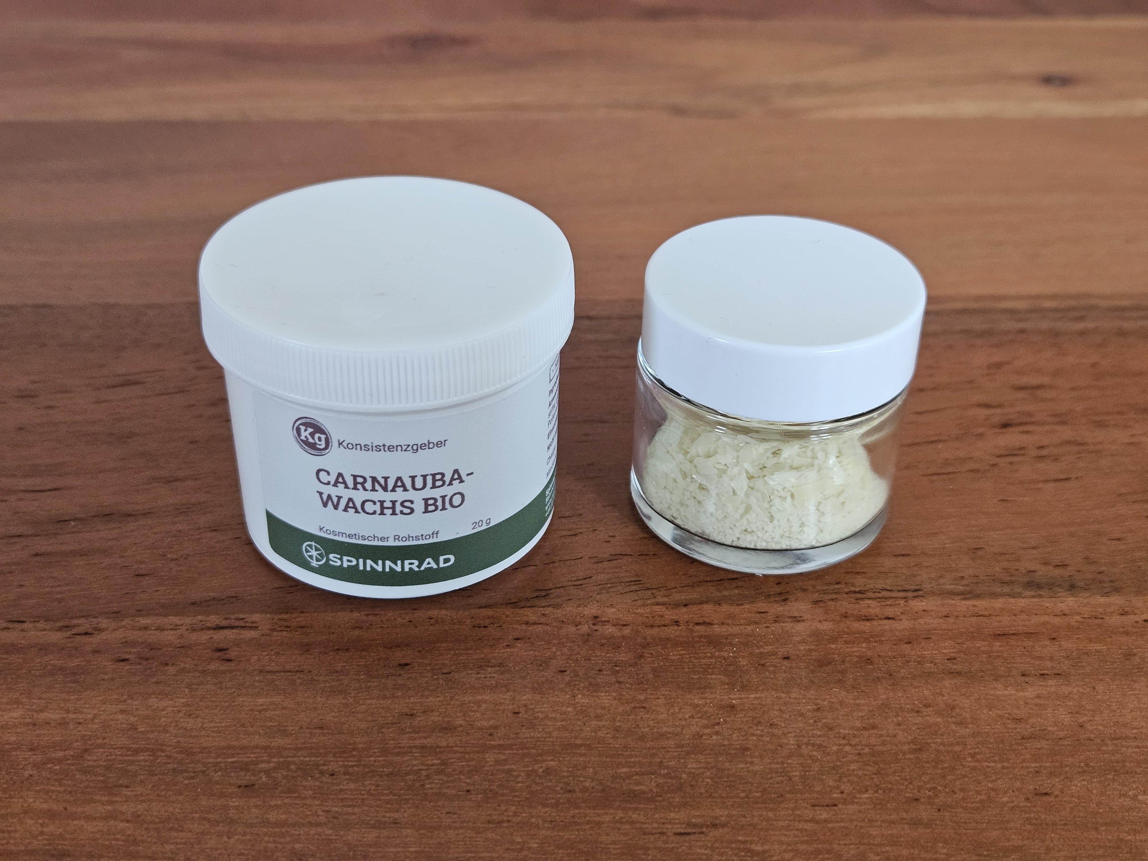 Carnauba wax horizontal